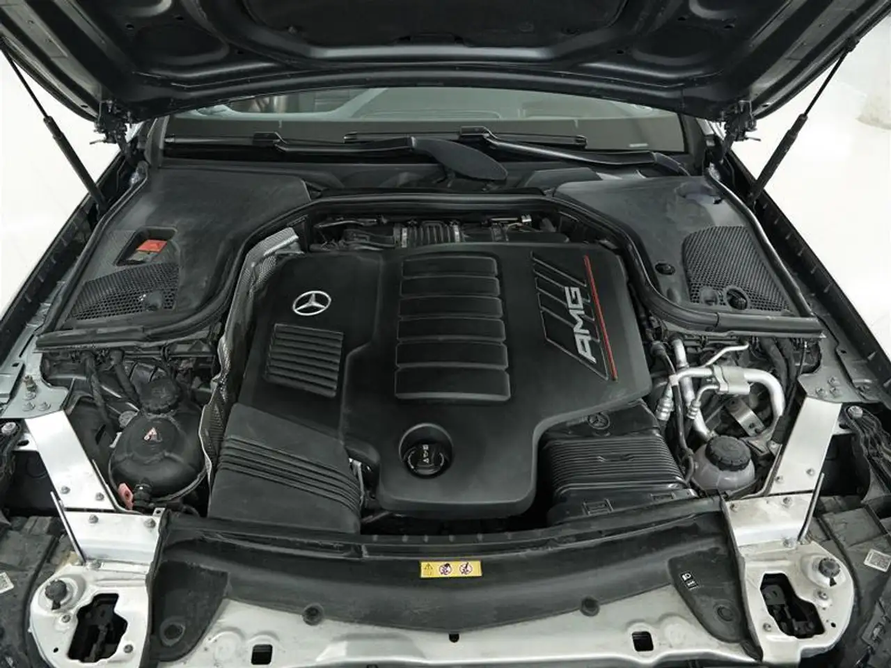 Mercedes-Benz E-Class fotografie Mercedes-Benz E-Class