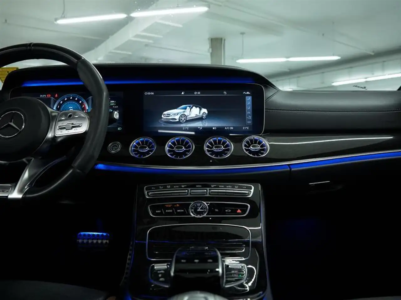 Mercedes-Benz E-Class fotografie Mercedes-Benz E-Class