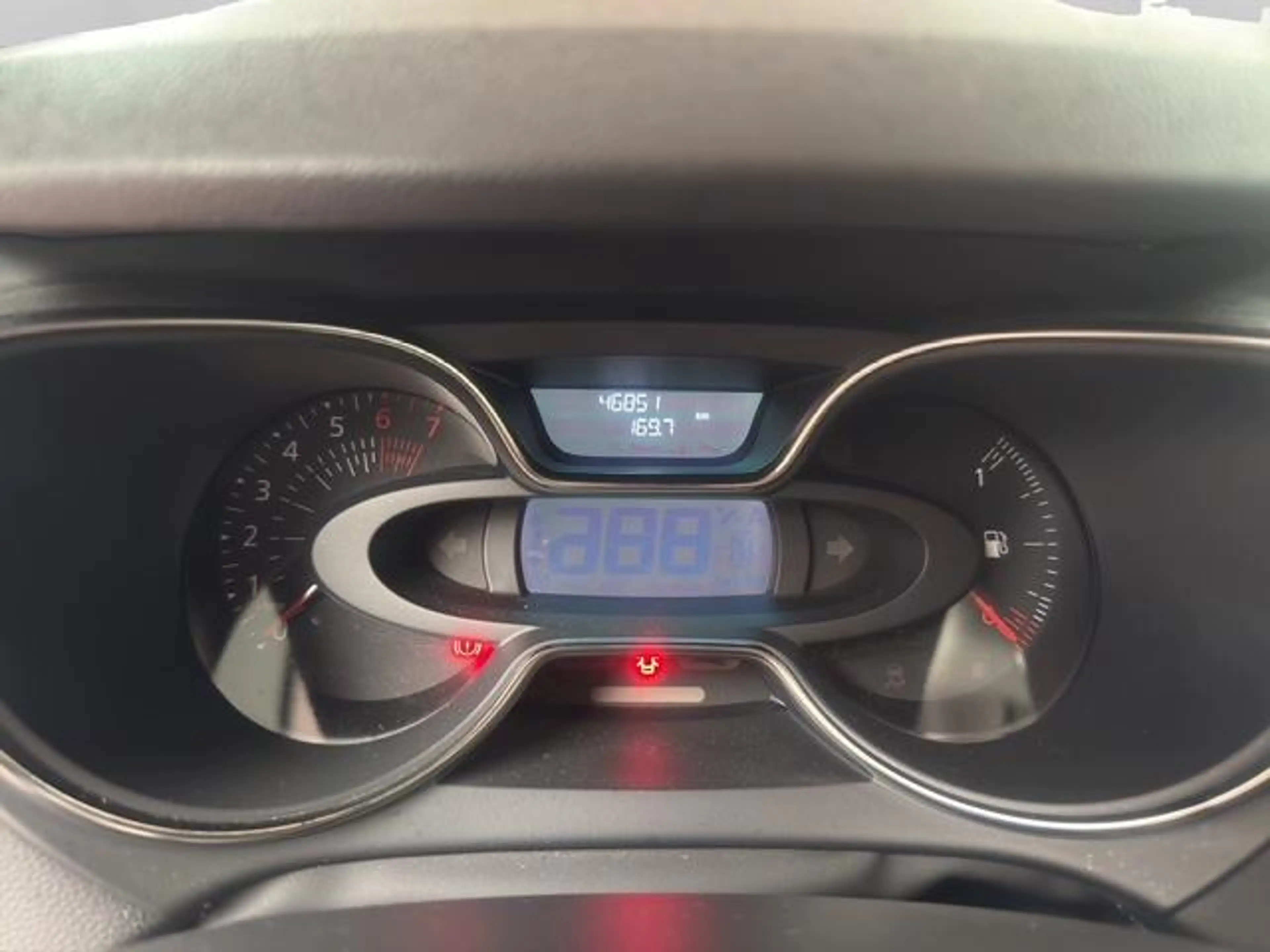 Renault Captur Intens — photo 14