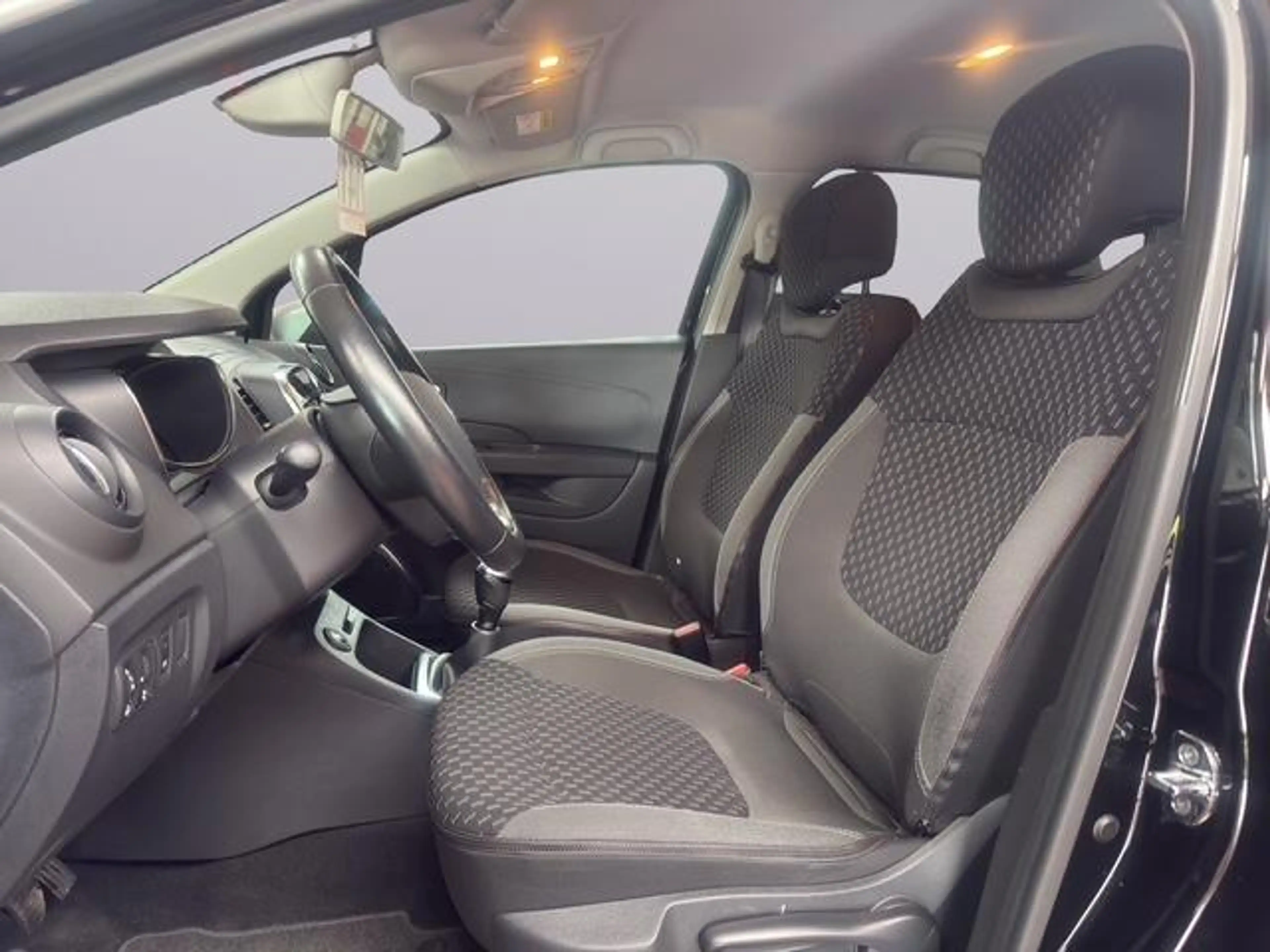 Renault Captur Intens — photo 10