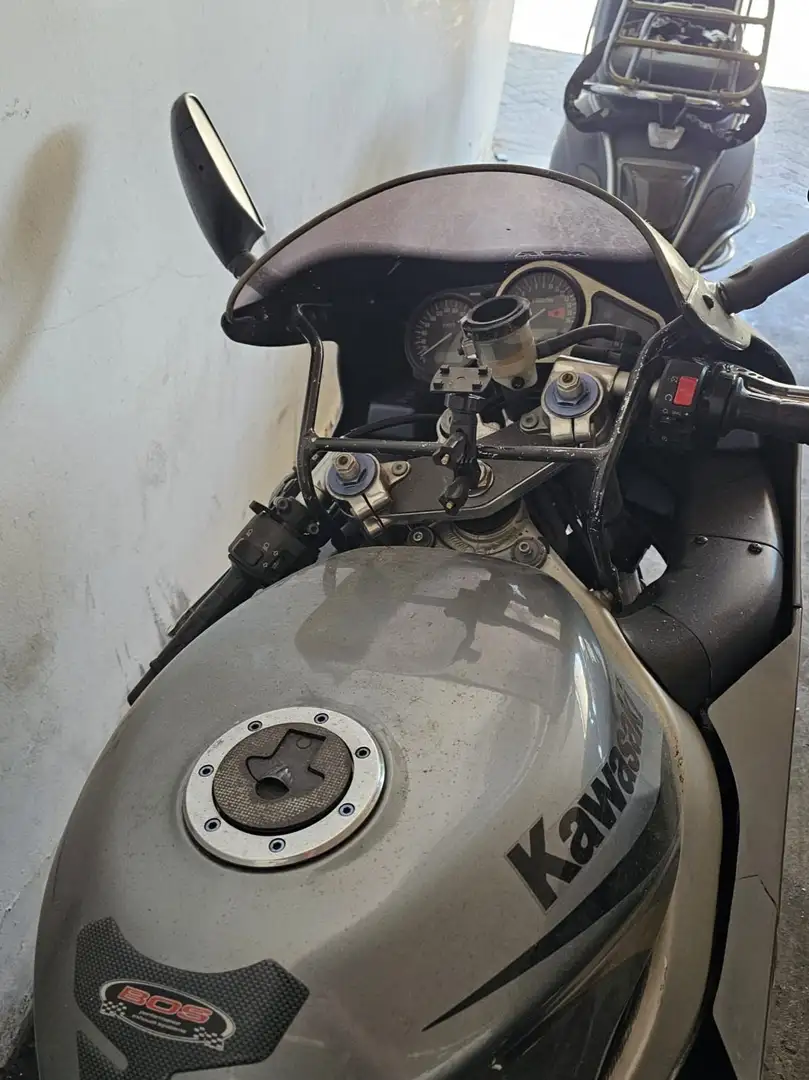 Kawasaki Ninja ZX-6R Silber - 1