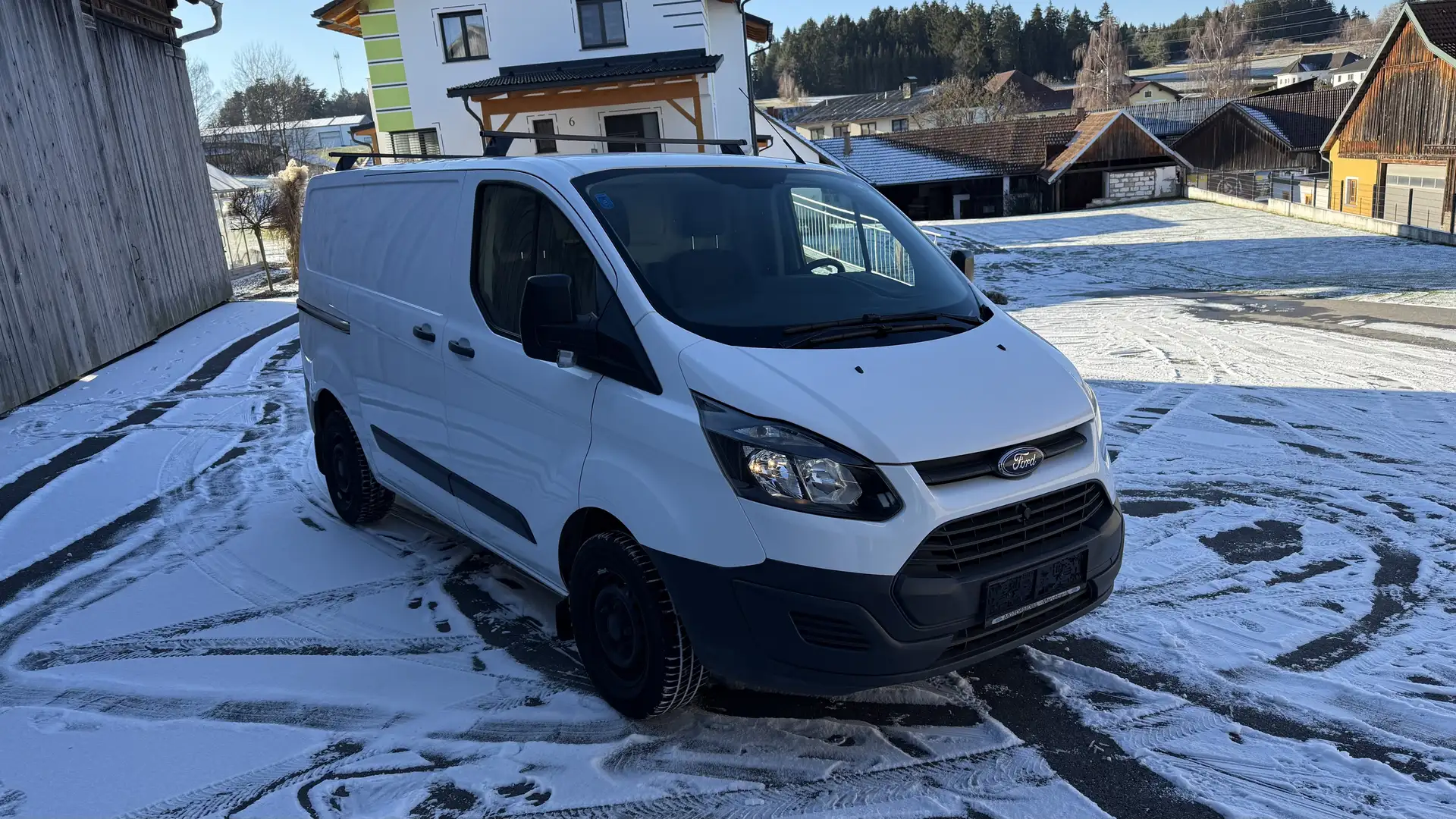 Ford Transit Custom Kasten 2,2 TDCi L1H1 250 Basis Weiß - 2