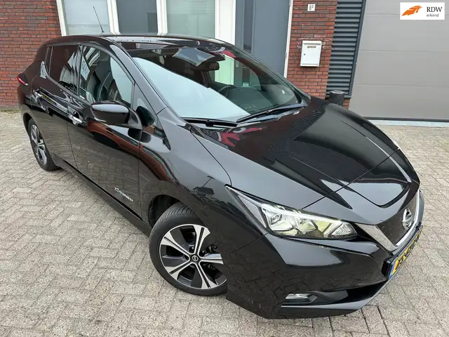 Nissan Leaf Tekna 40 kWh / Navi / Bose / Camera / PDC / Leder