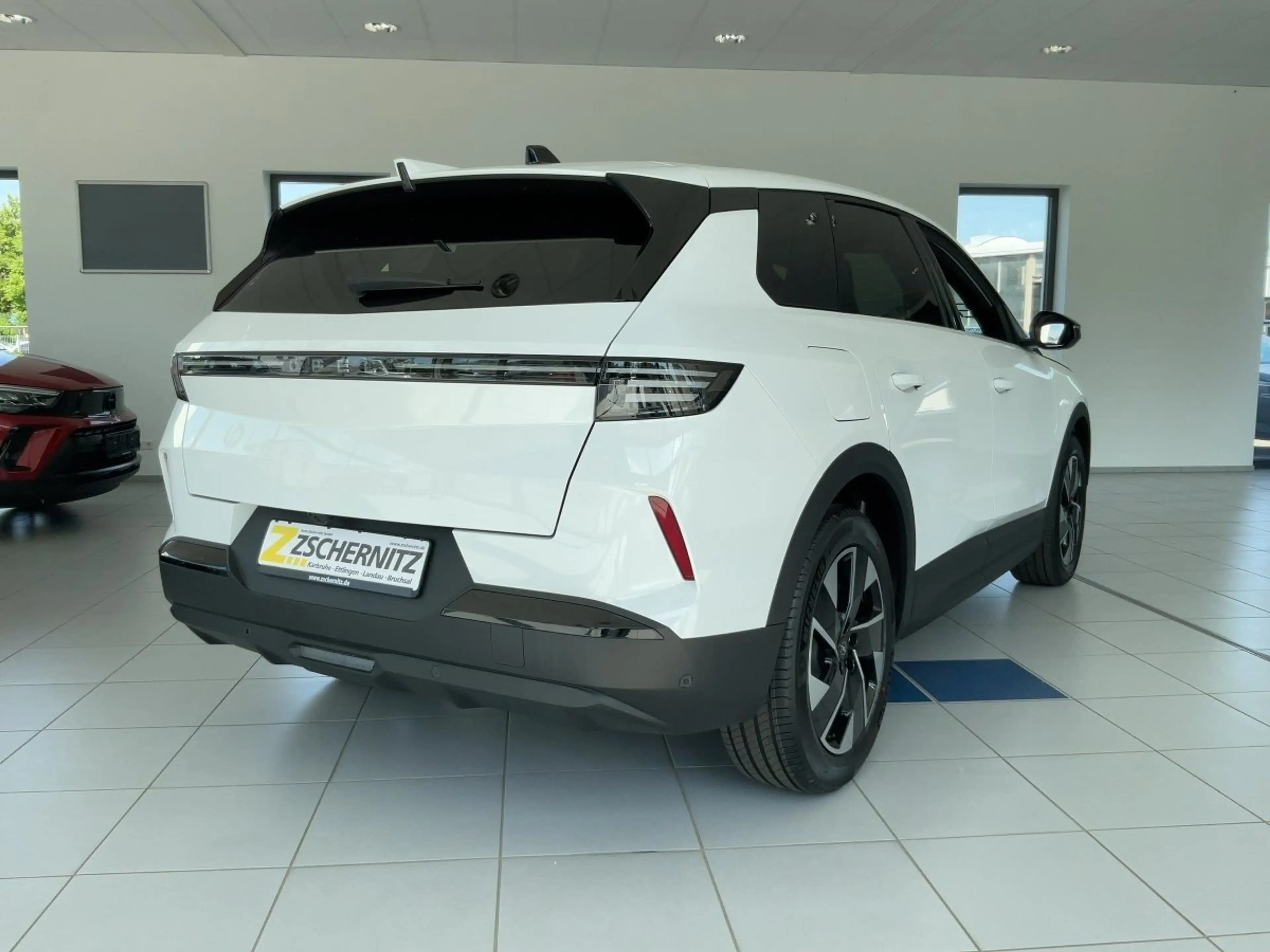 Opel Grandland 1.2 48V Mild- W Edition LED+SHZ+KlimaA — photo 4