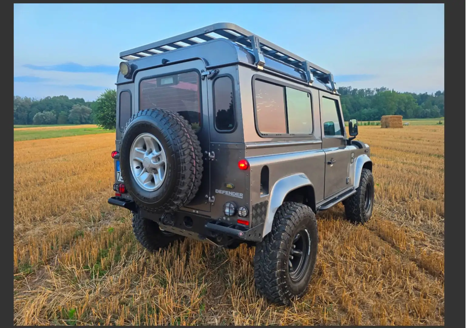 Land Rover Defender 90 2.4 td E Soft Top Grau - 2