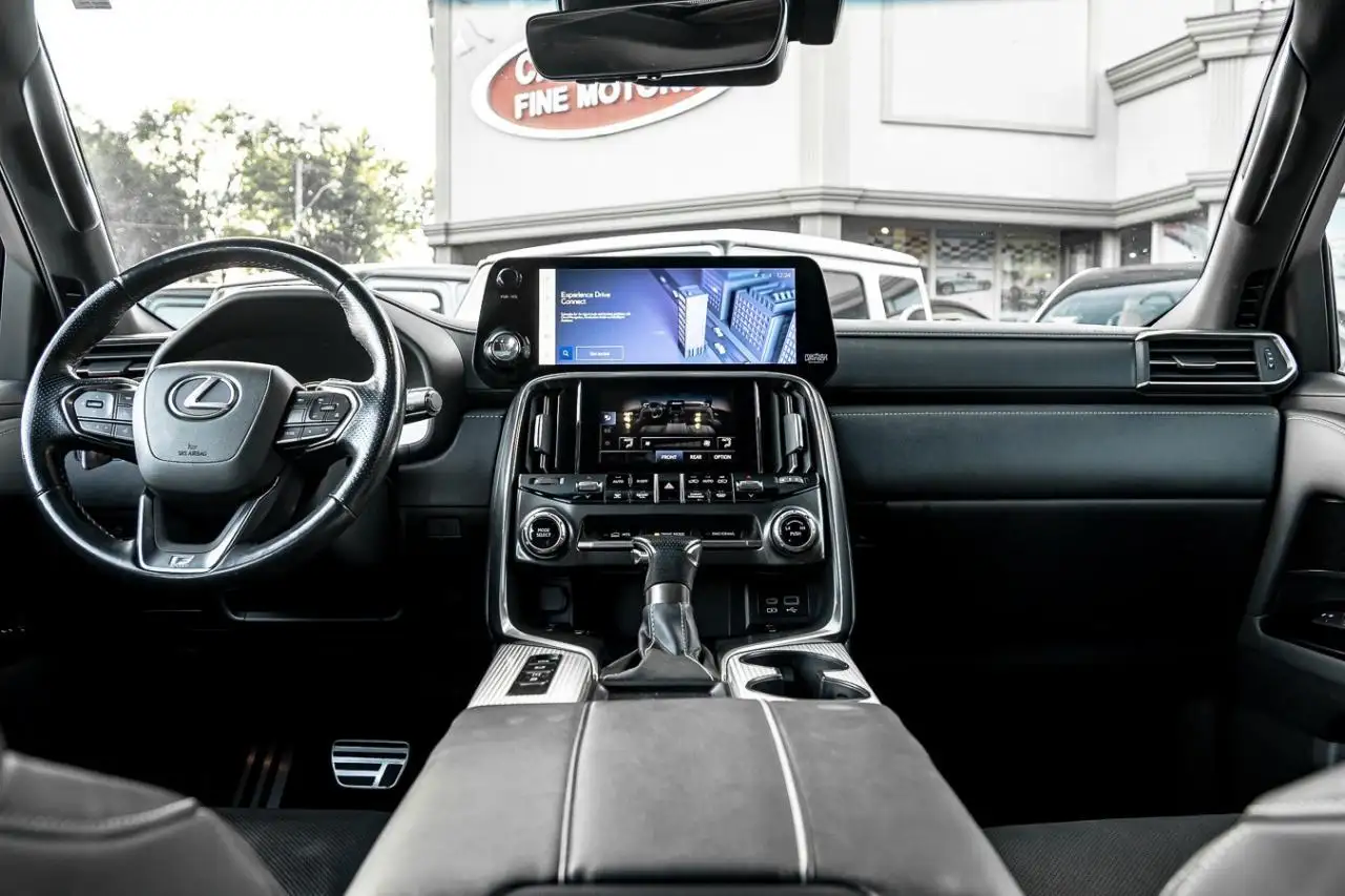 Lexus LX снимка Lexus LX