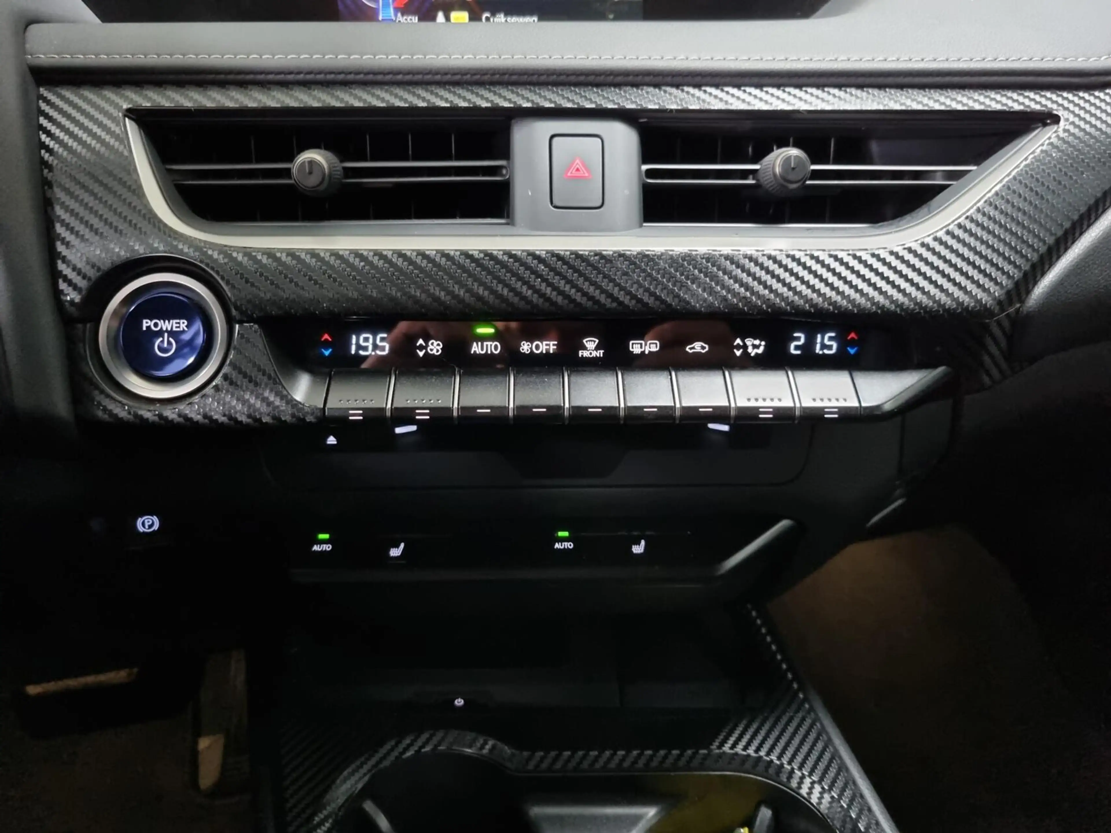 Lexus UX 250h Luxury Line / PDC / Leer / Trekhaak — photo 31