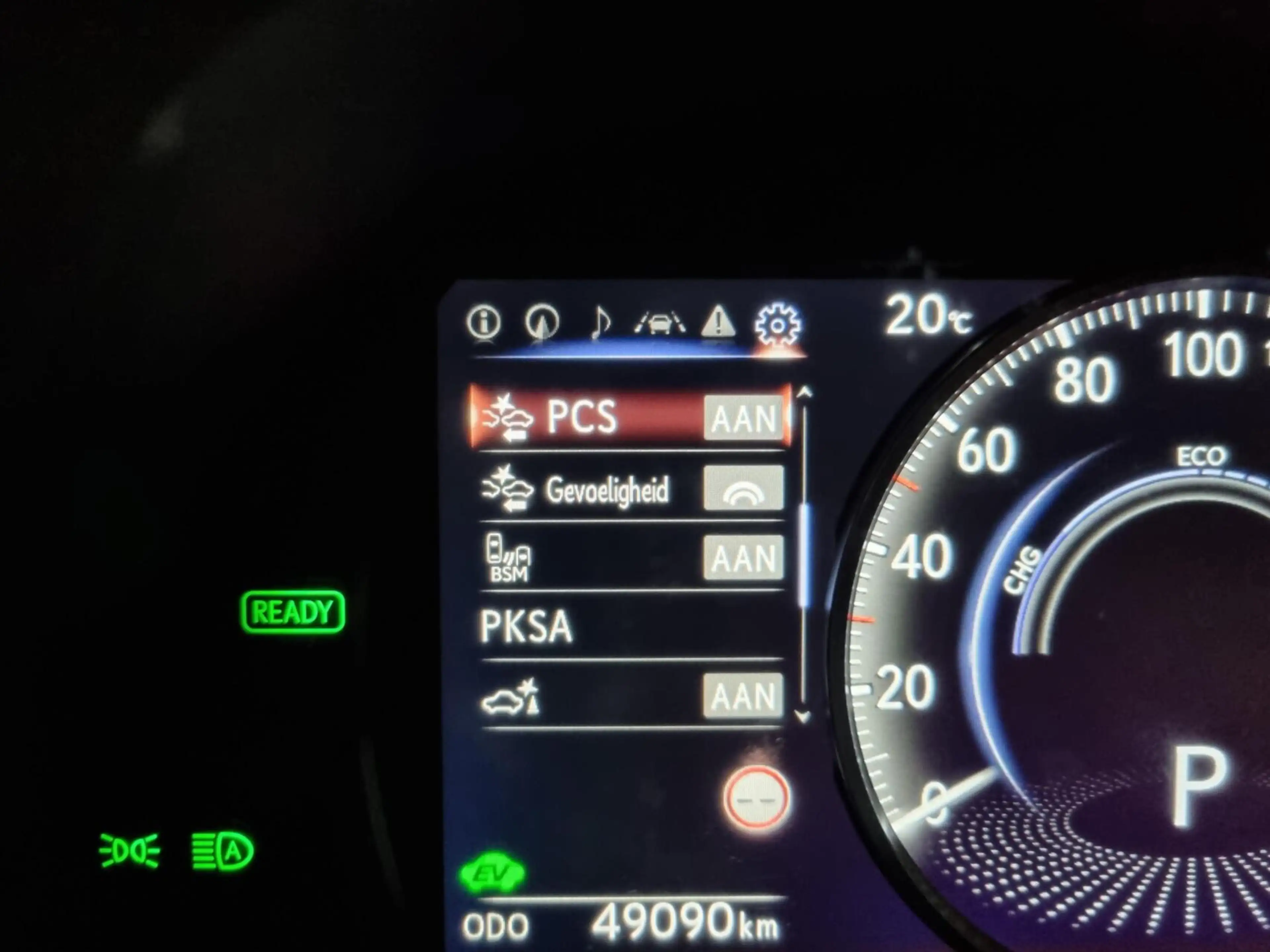 Lexus UX 250h Luxury Line / PDC / Leer / Trekhaak — photo 49