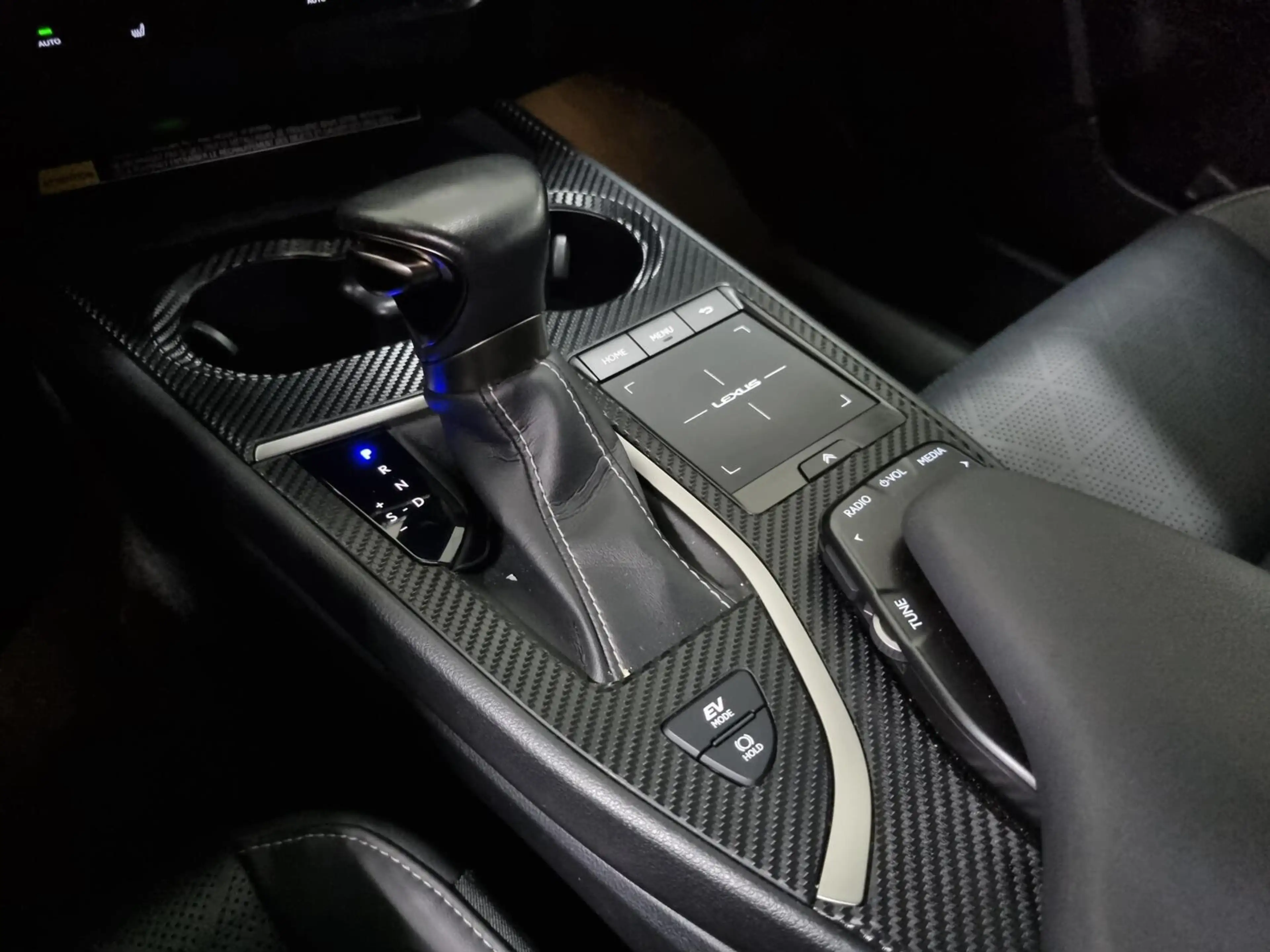 Lexus UX 250h Luxury Line / PDC / Leer / Trekhaak — photo 42
