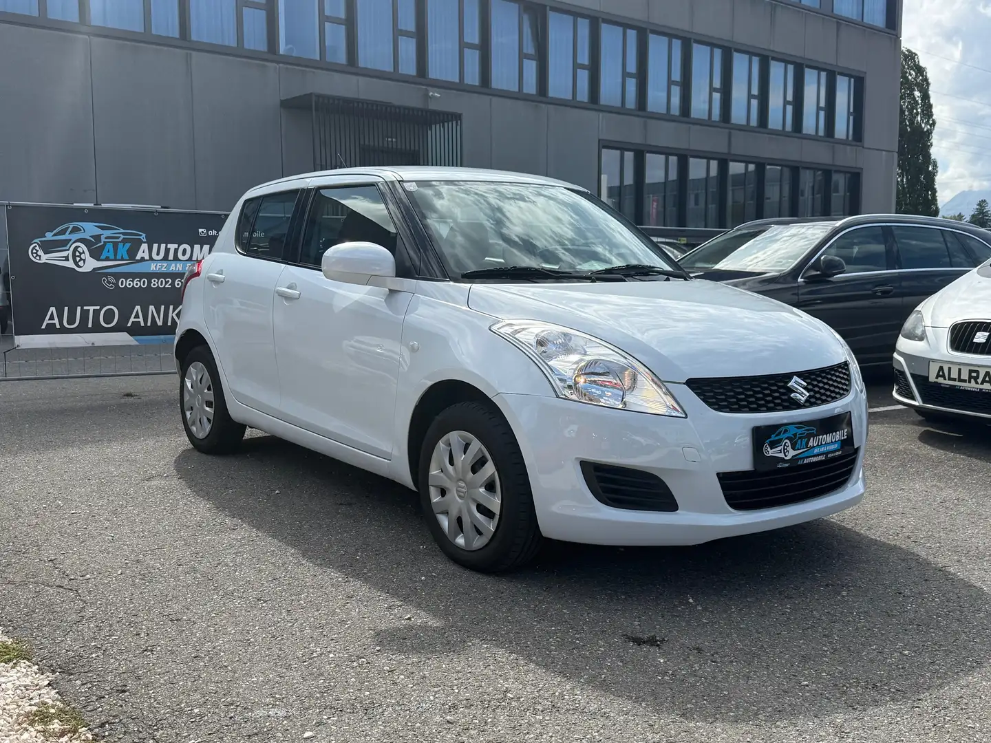 Suzuki Swift Club Weiß - 2
