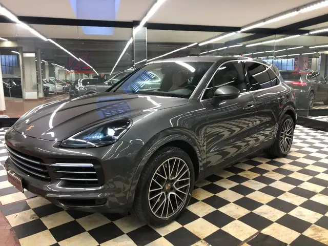 Porsche Cayenne 3.0 V6