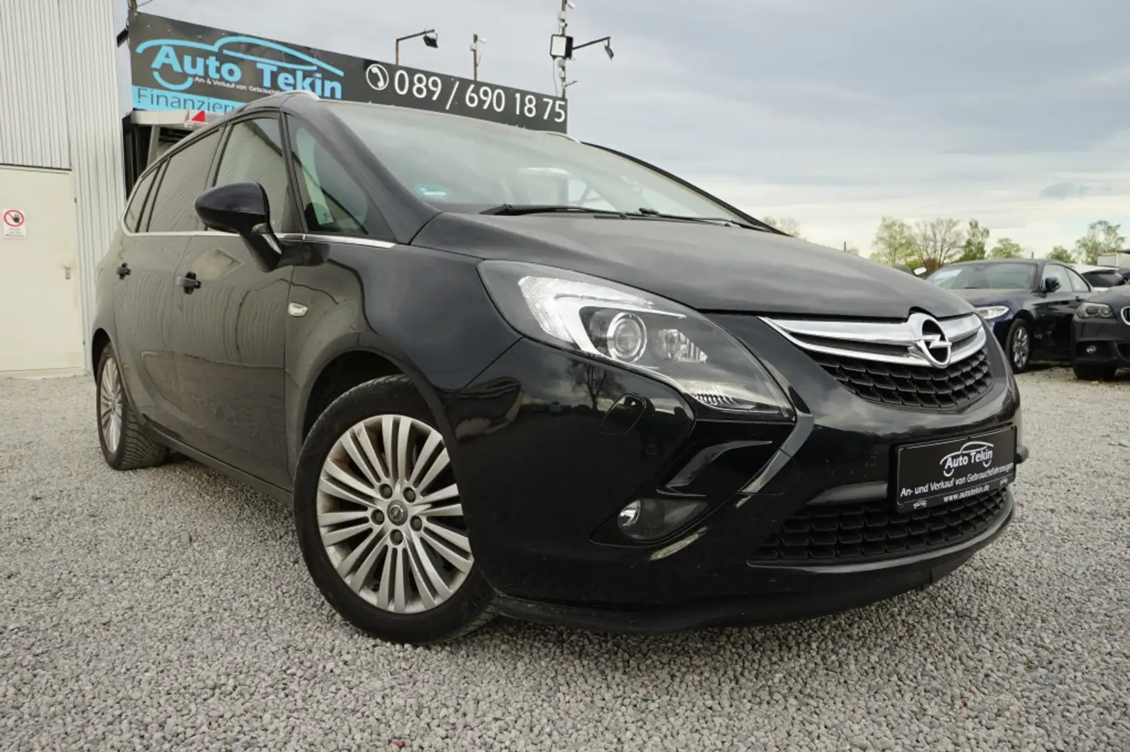 Opel Zafira Tourer 2.0 CDTI DPF Innovation |EURO6| Schwarz - 1