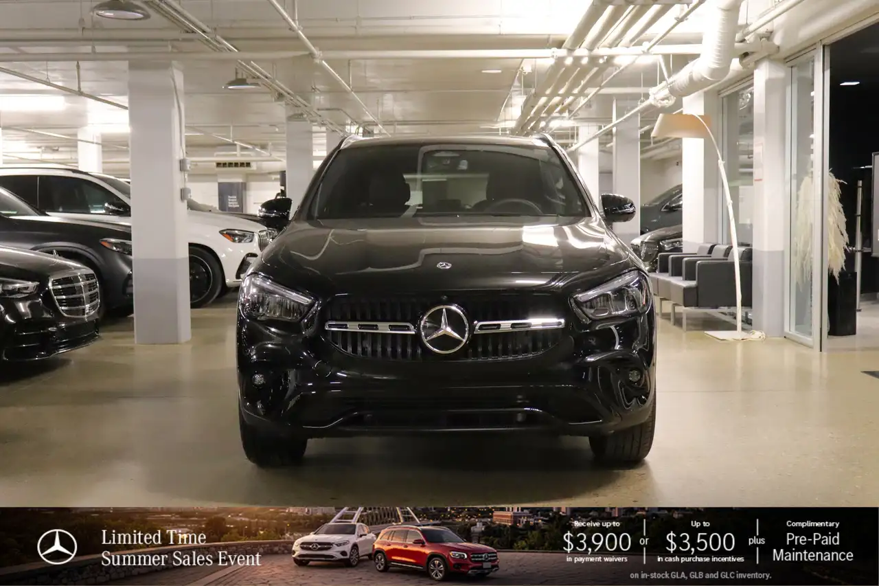 Mercedes-Benz GLA снимка Mercedes-Benz GLA
