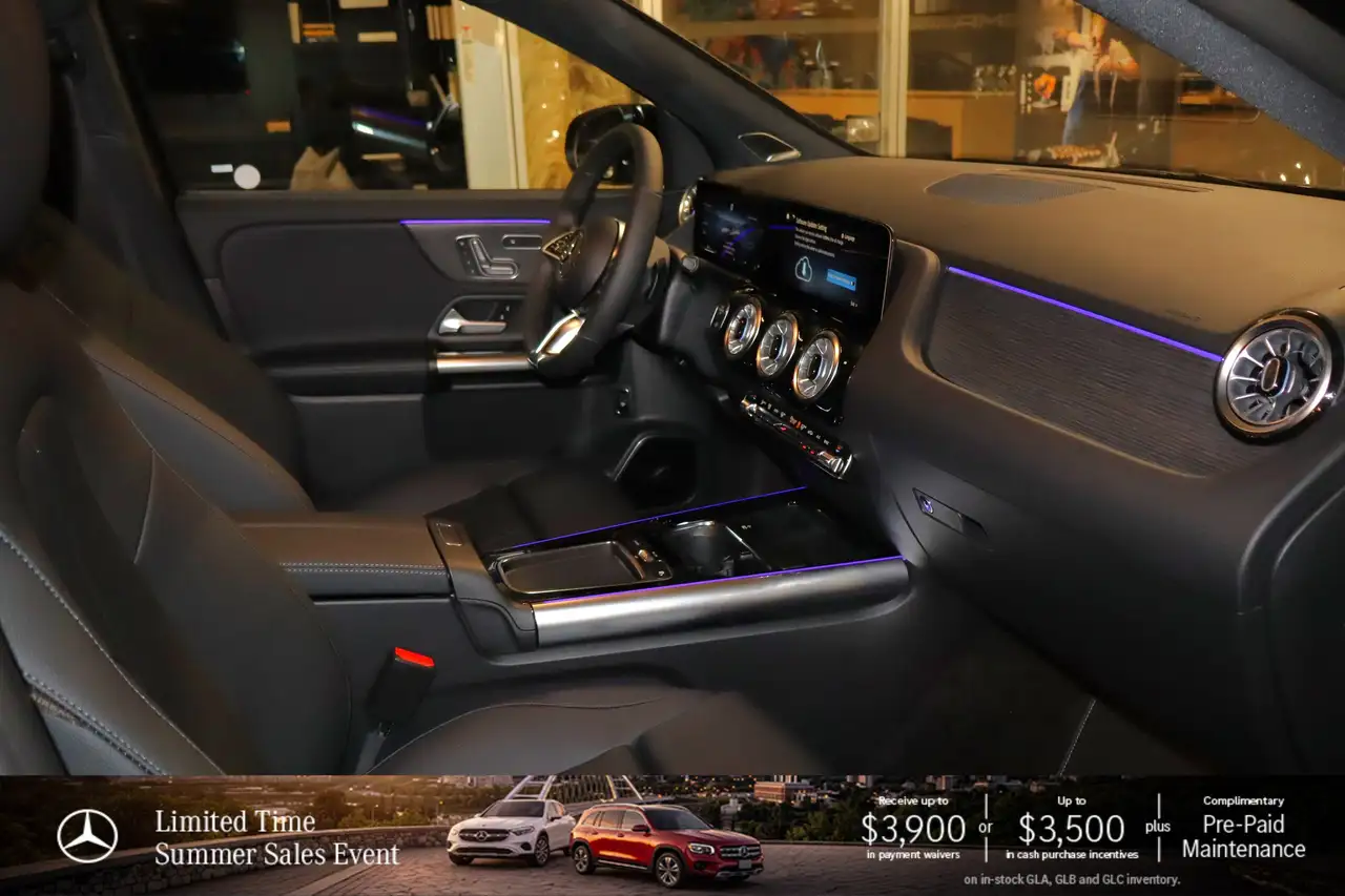 Mercedes-Benz GLA снимка Mercedes-Benz GLA