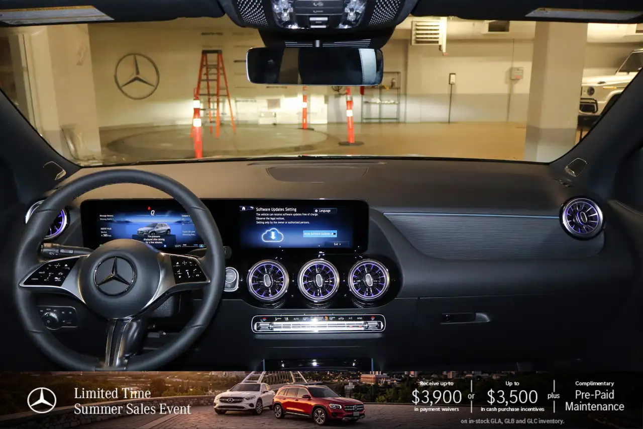 Mercedes-Benz GLA снимка Mercedes-Benz GLA