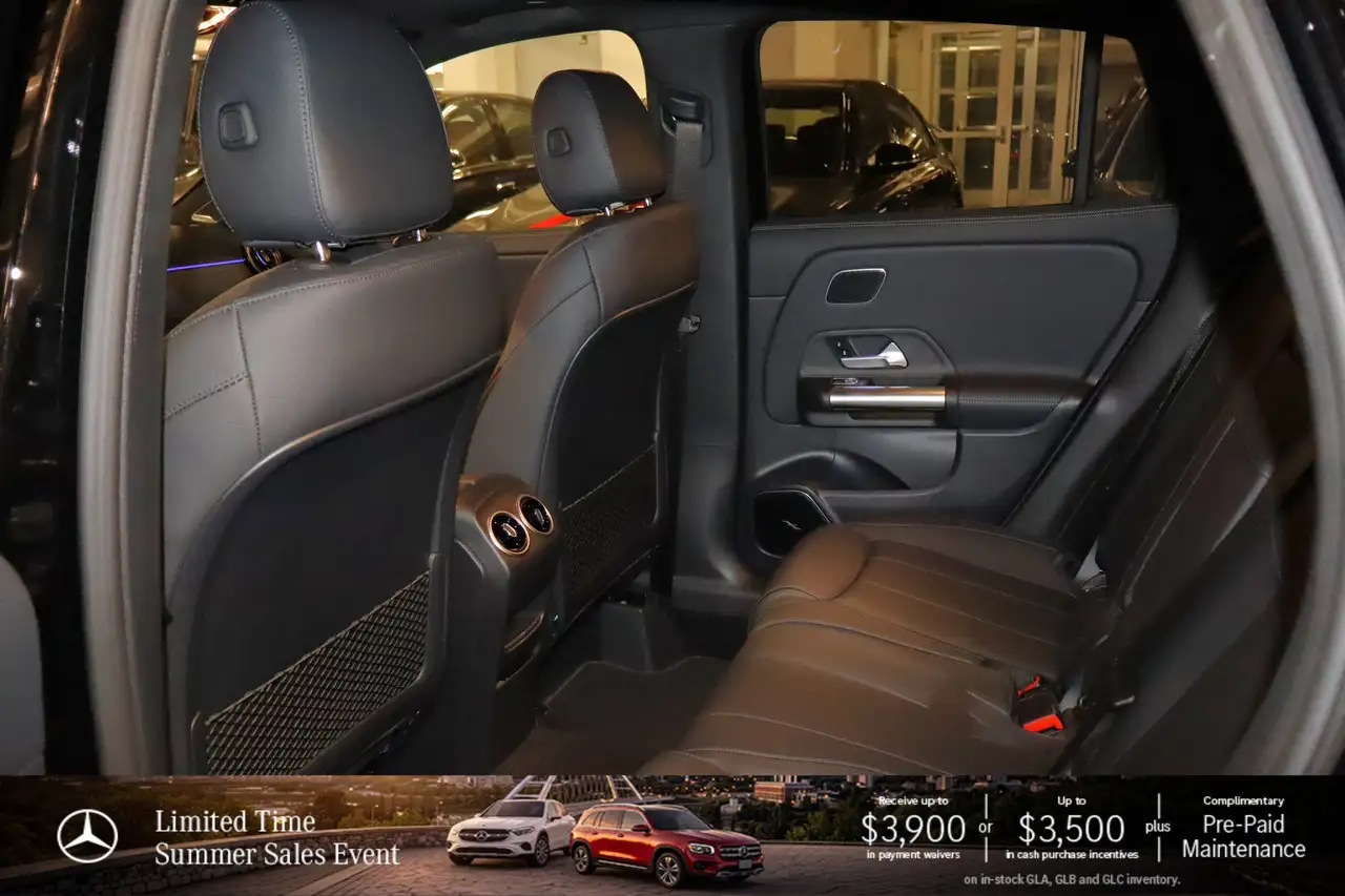 Mercedes-Benz GLA снимка Mercedes-Benz GLA