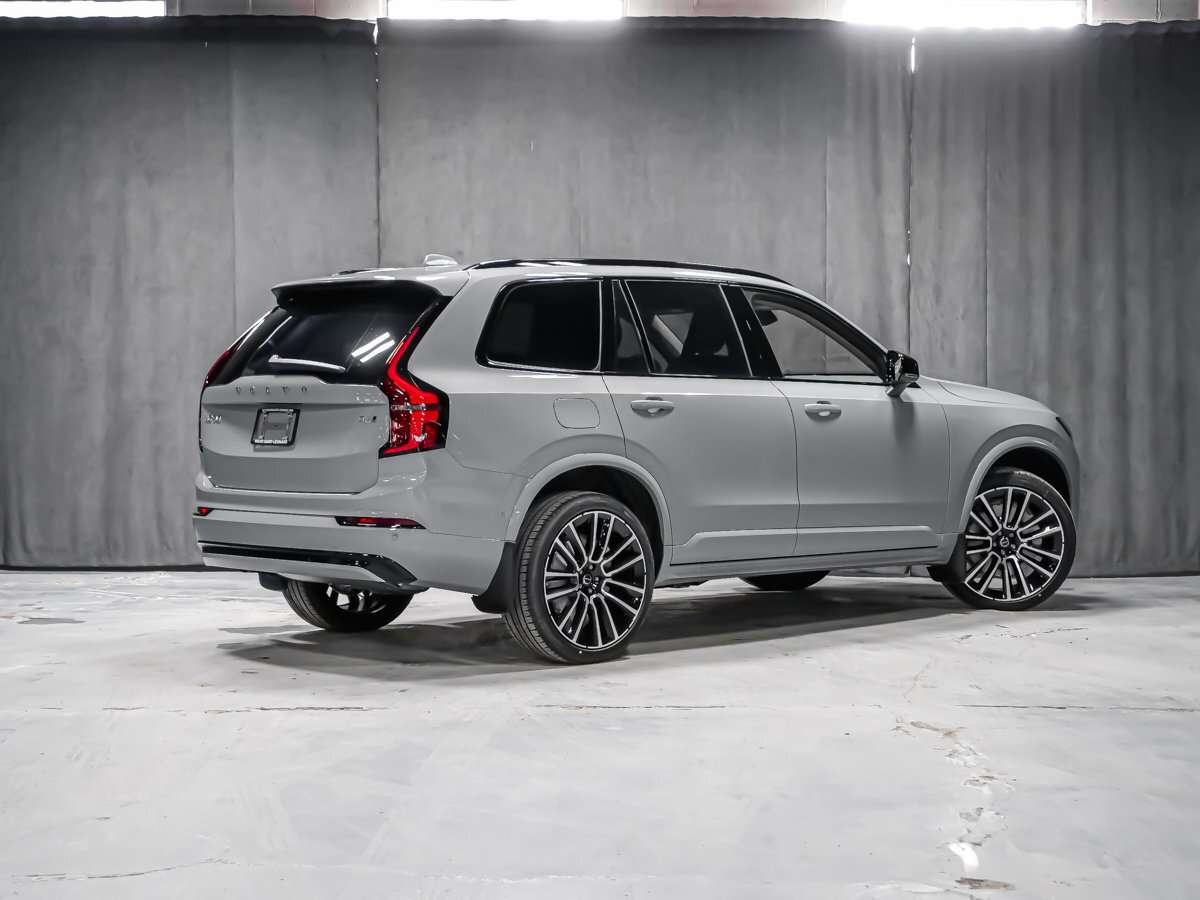 2026 Volvo XC90 Plus 7-Seater (Dark Theme) alt 3