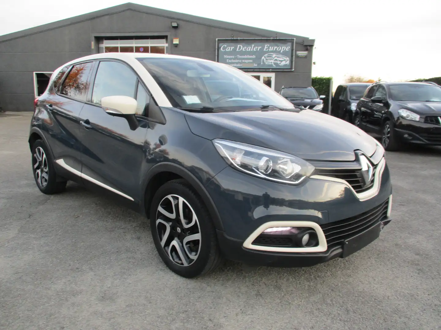 Renault Captur 0.9TCe Navi/Auto Airco/Garantie/107.000km Grijs - 2