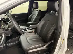 Chrysler Grand Caravan 2027 — фото 11