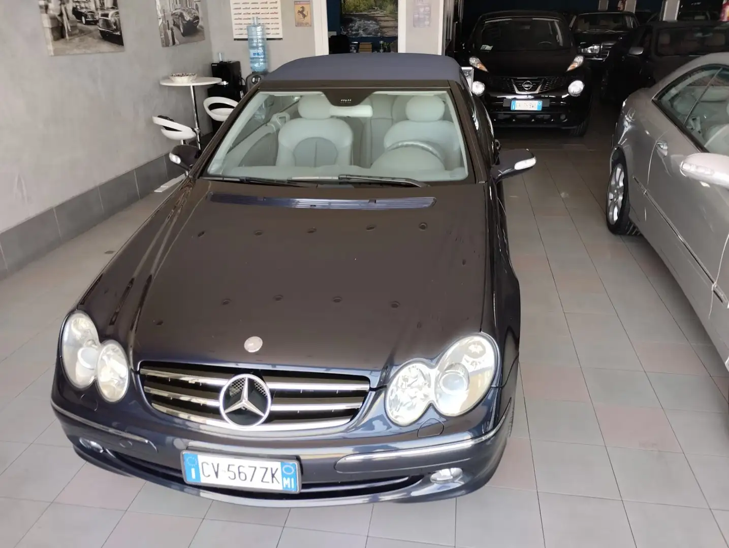 Mercedes-Benz CLK 320 Blue - 1