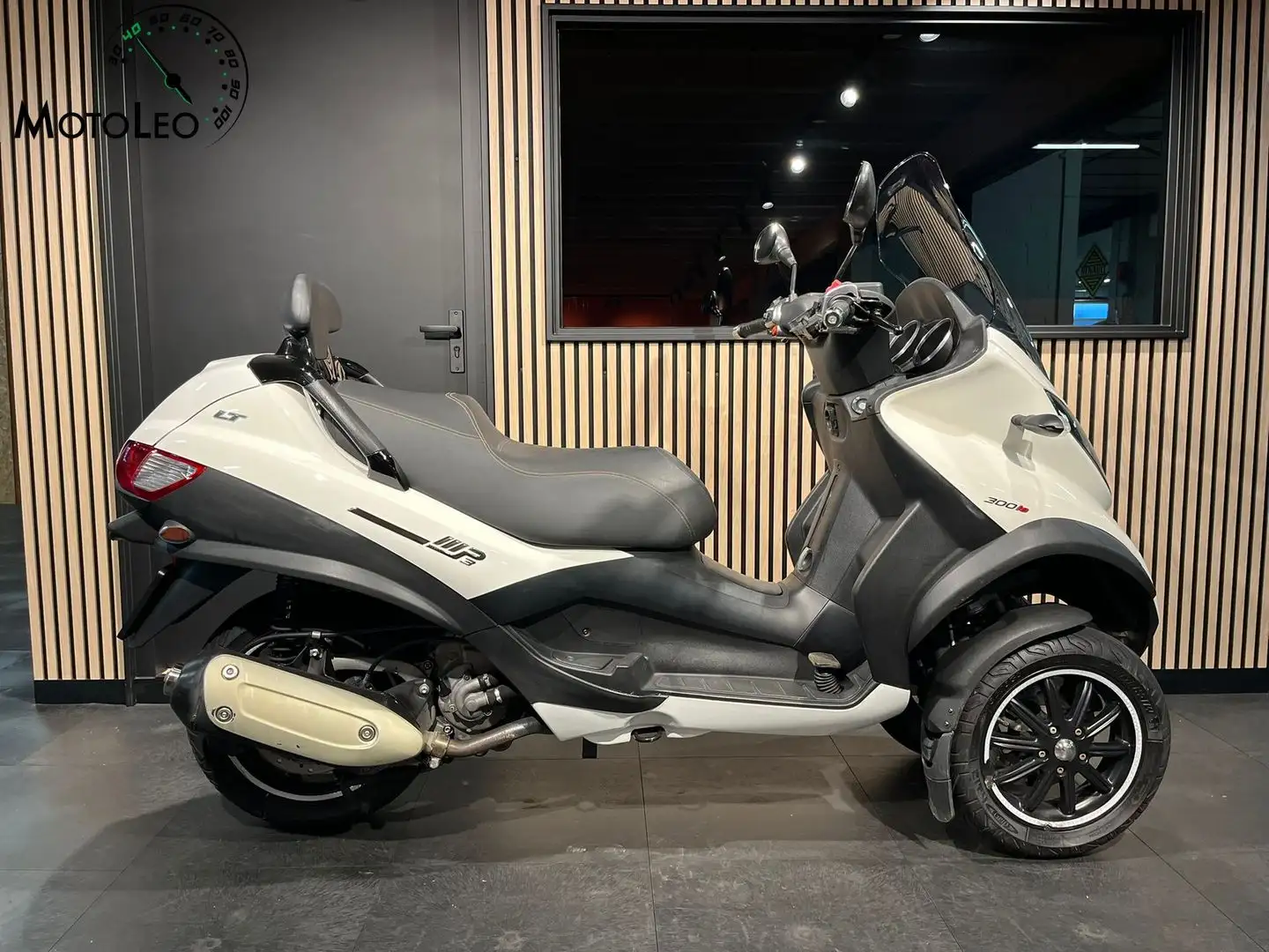 Piaggio MP3 300 LT Blanc - 1