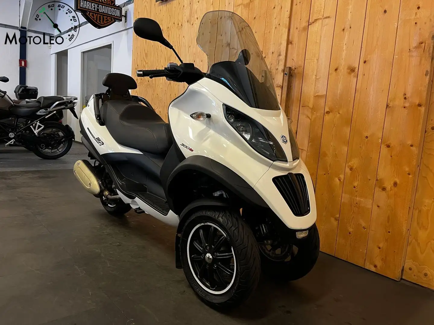 Piaggio MP3 300 LT Wit - 2