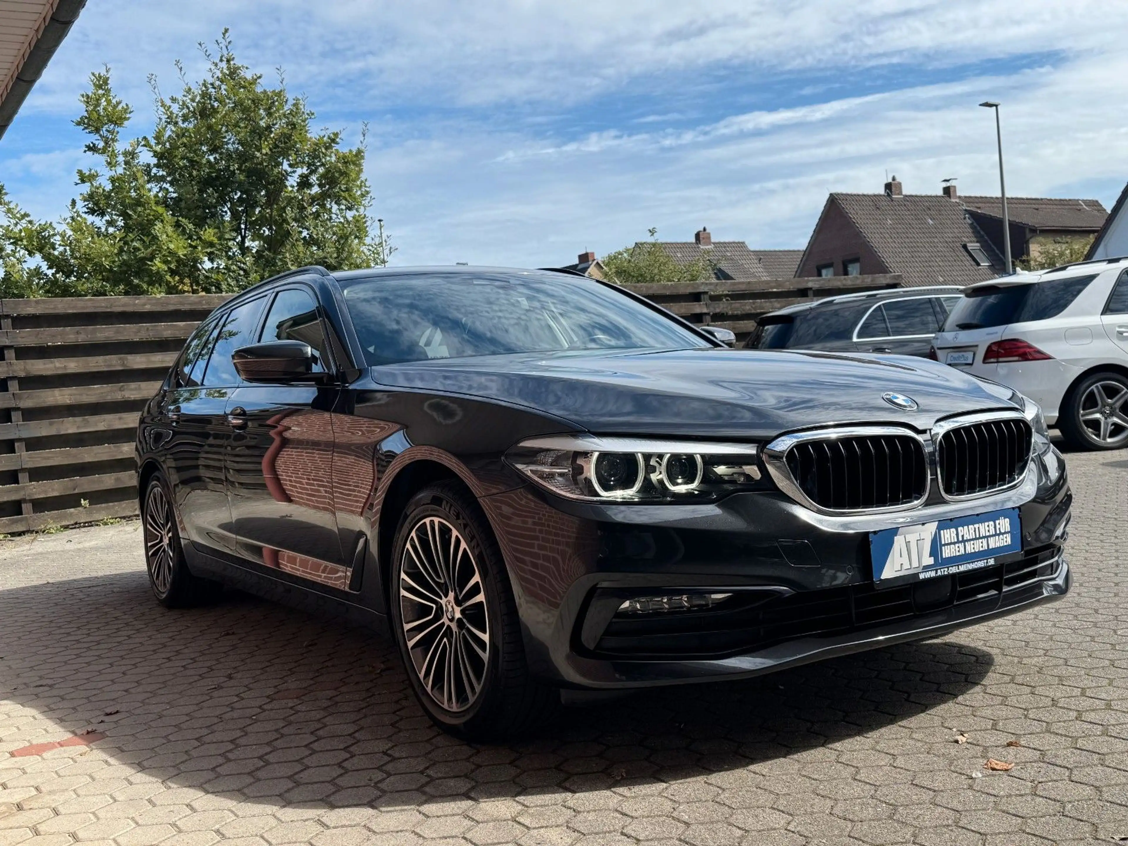 BMW 520 5 Touring 520 d xDrive Sport Line — photo 6