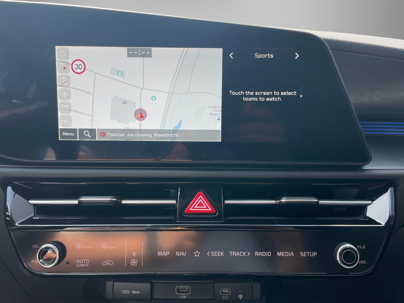Kia e-Niro EV Plus 64.8 kWh SCHUIF/KANTEL DAK | HEAD-UP DISPL — photo 14