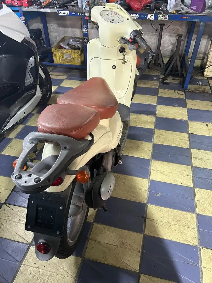 Aprilia Scarabeo Beige - 2