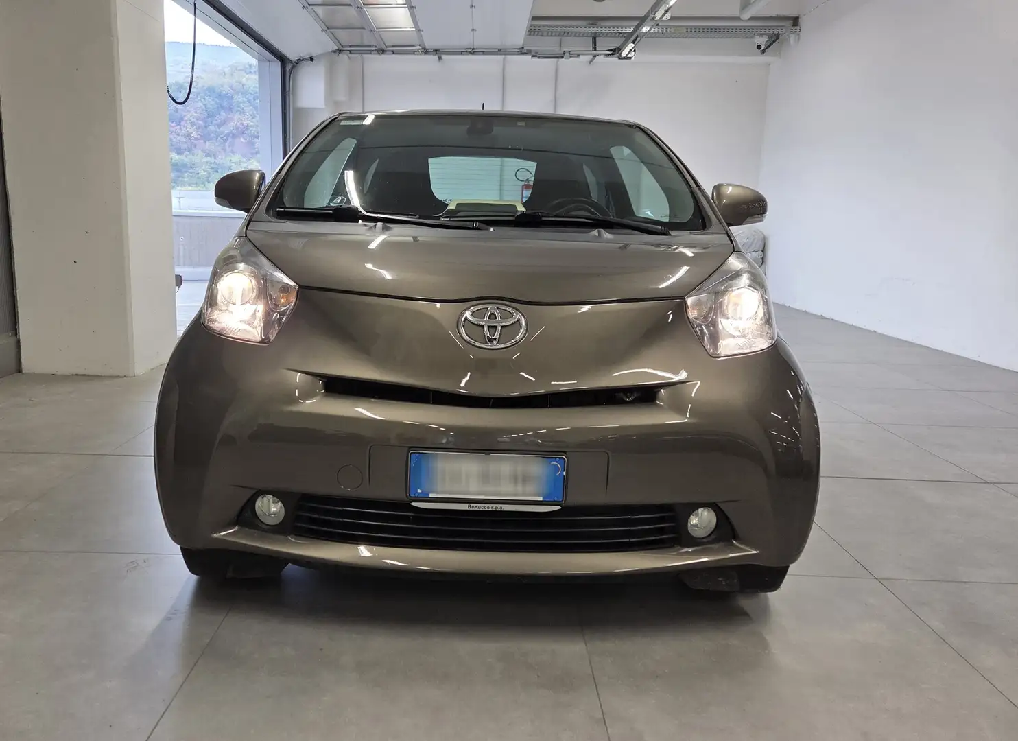 Toyota iQ 1.0 cvt - 2