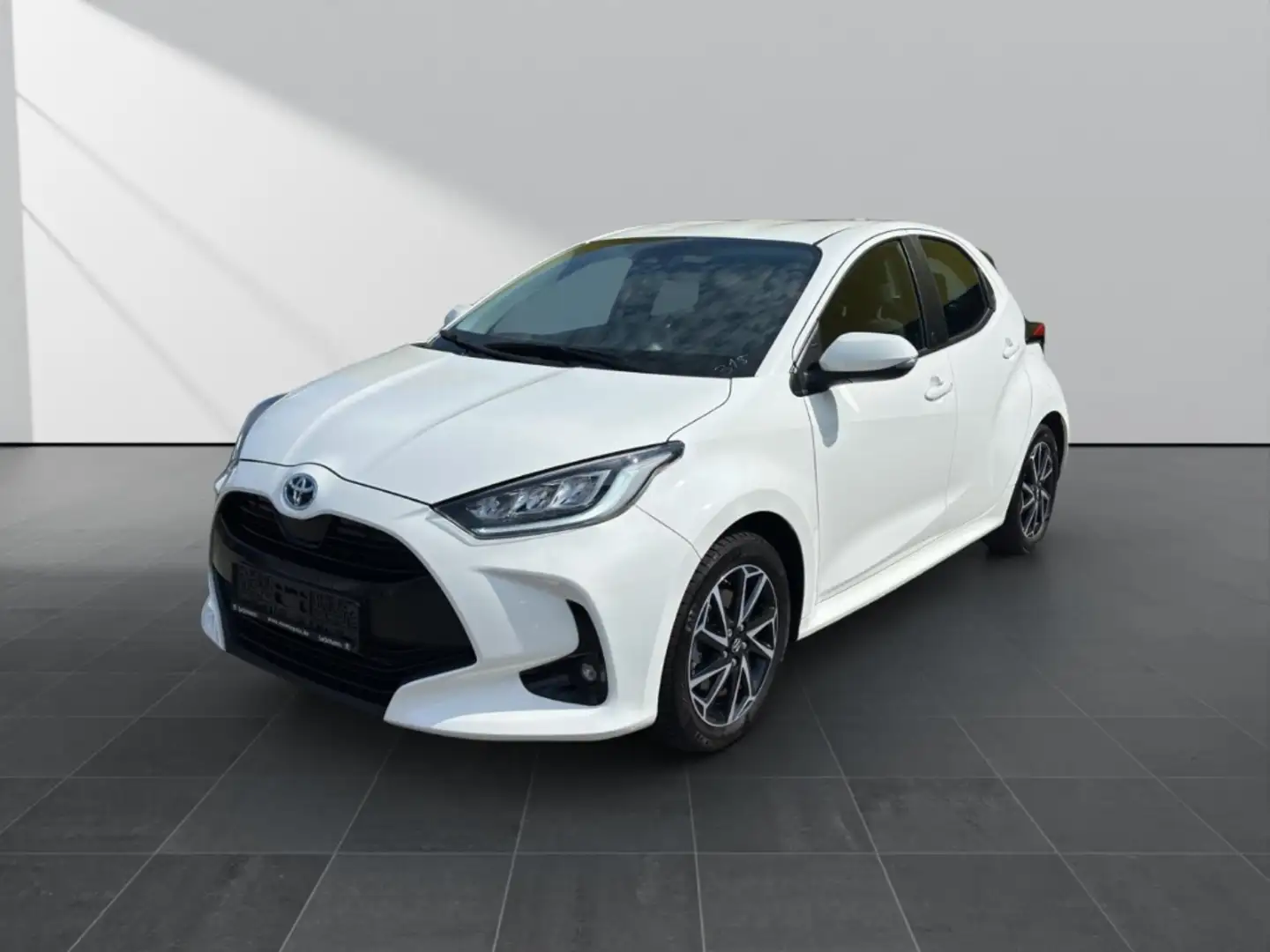 Toyota Yaris Hybrid Team D *Navi*LED*CarPlay*Smart-Key* Bianco - 1