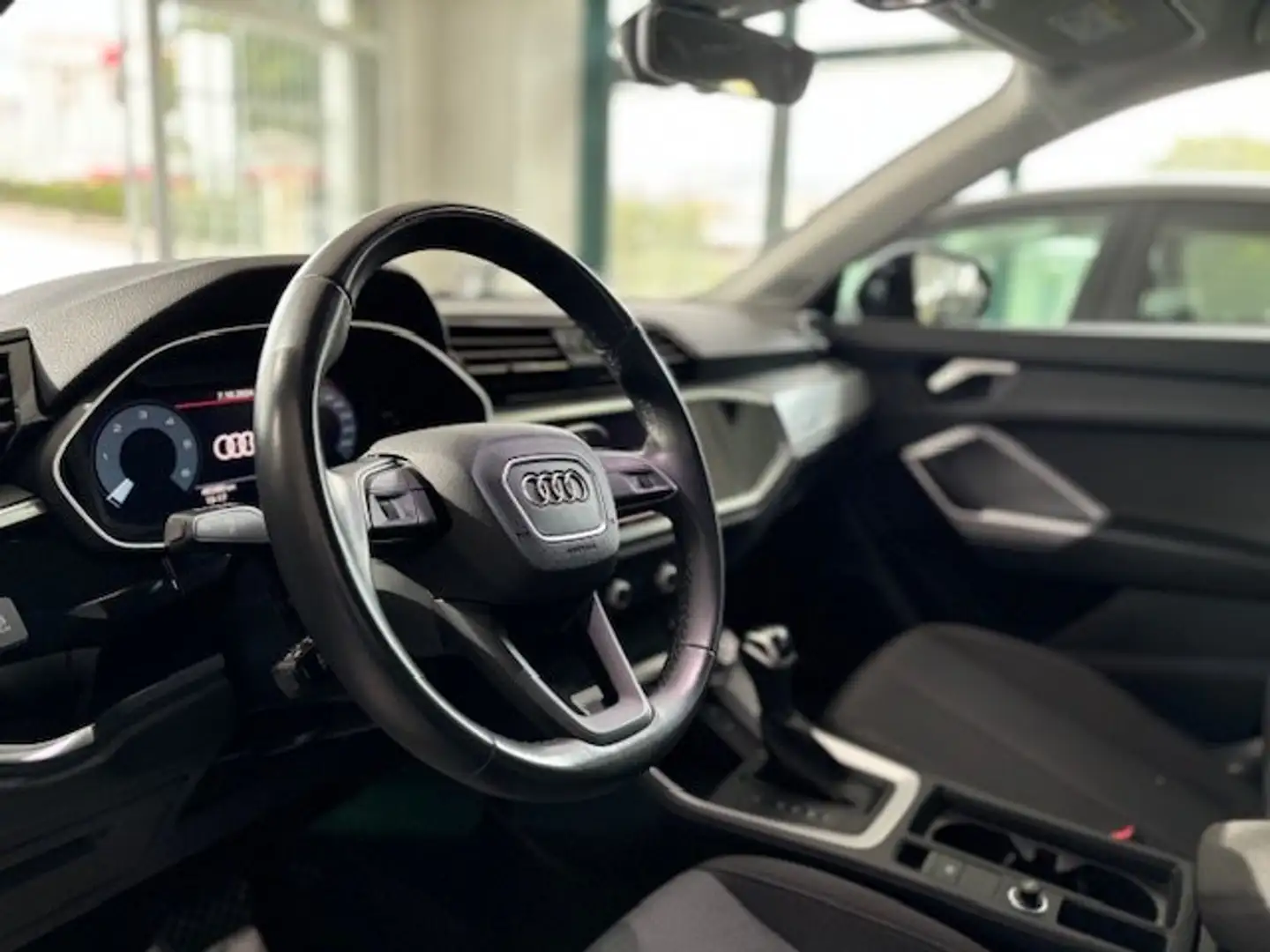 Audi Q3 Q3 35 2.0 tdi quattro s-tronic Noir - 2
