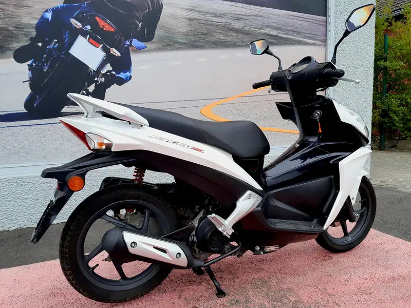 Honda NSC 50 R - foto 3