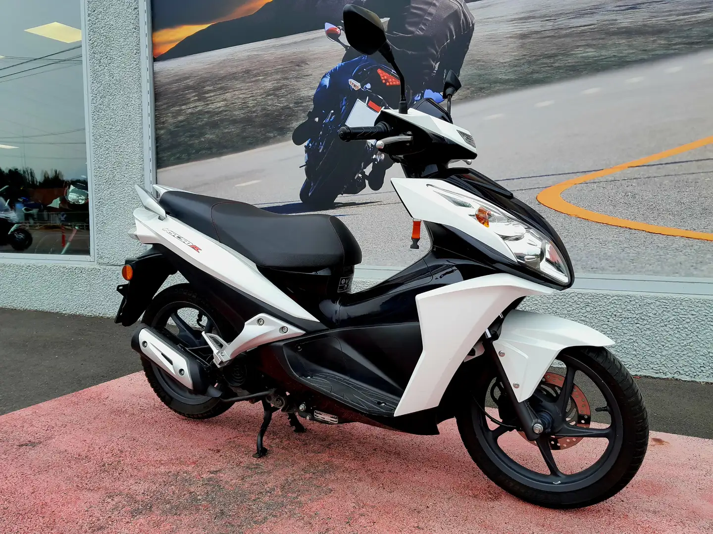 Honda NSC 50 R Wit - 2