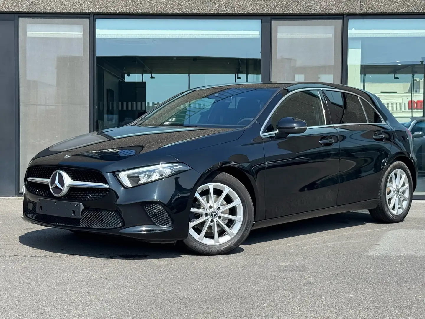 Mercedes-Benz A 180 Progressive - 136 PK | GPS + CAMERA + 1/2 LEDER | Noir - 1