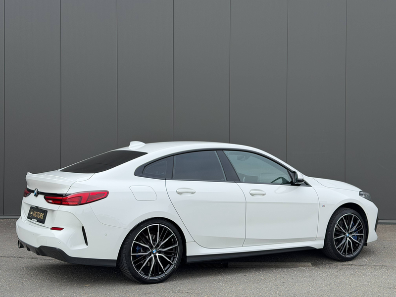 BMW 218 iA Grancoupe 140cv - Pack M- Freins M- Sièges M — photo 4
