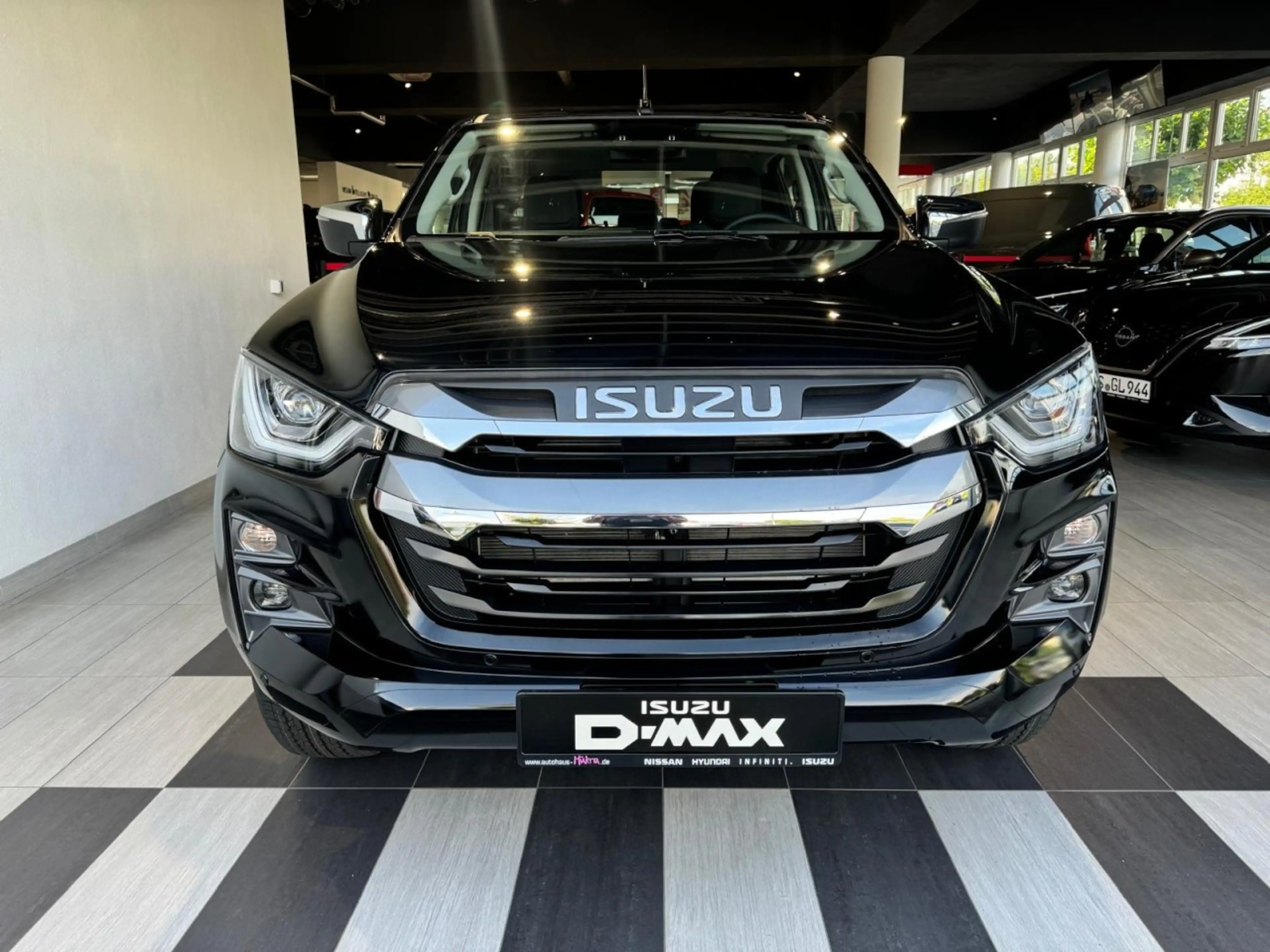 Isuzu D-Max Double Cab 4WD Autom. LSE (BTF) Klima — photo 9