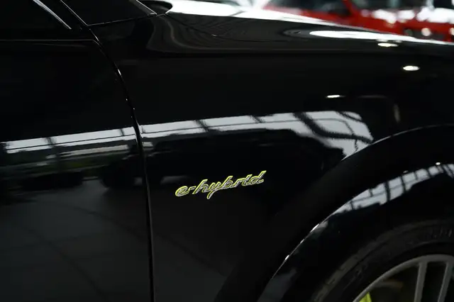 Porsche Cayenne view 7