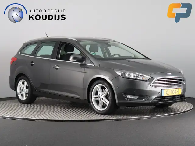 Ford Focus Wagon 1.5 Titanium (Trekhaak / Stoel-Stuur-Voorrui