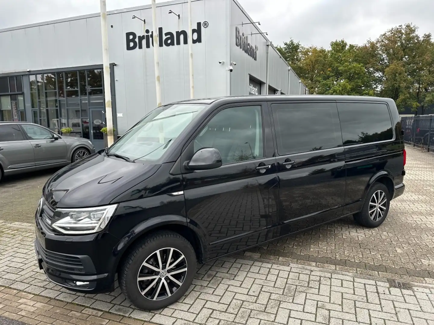 Volkswagen Transporter 2.0 TDI 150PK DSG DC bj2018 *Adaptive *Navi *Leer Noir - 1