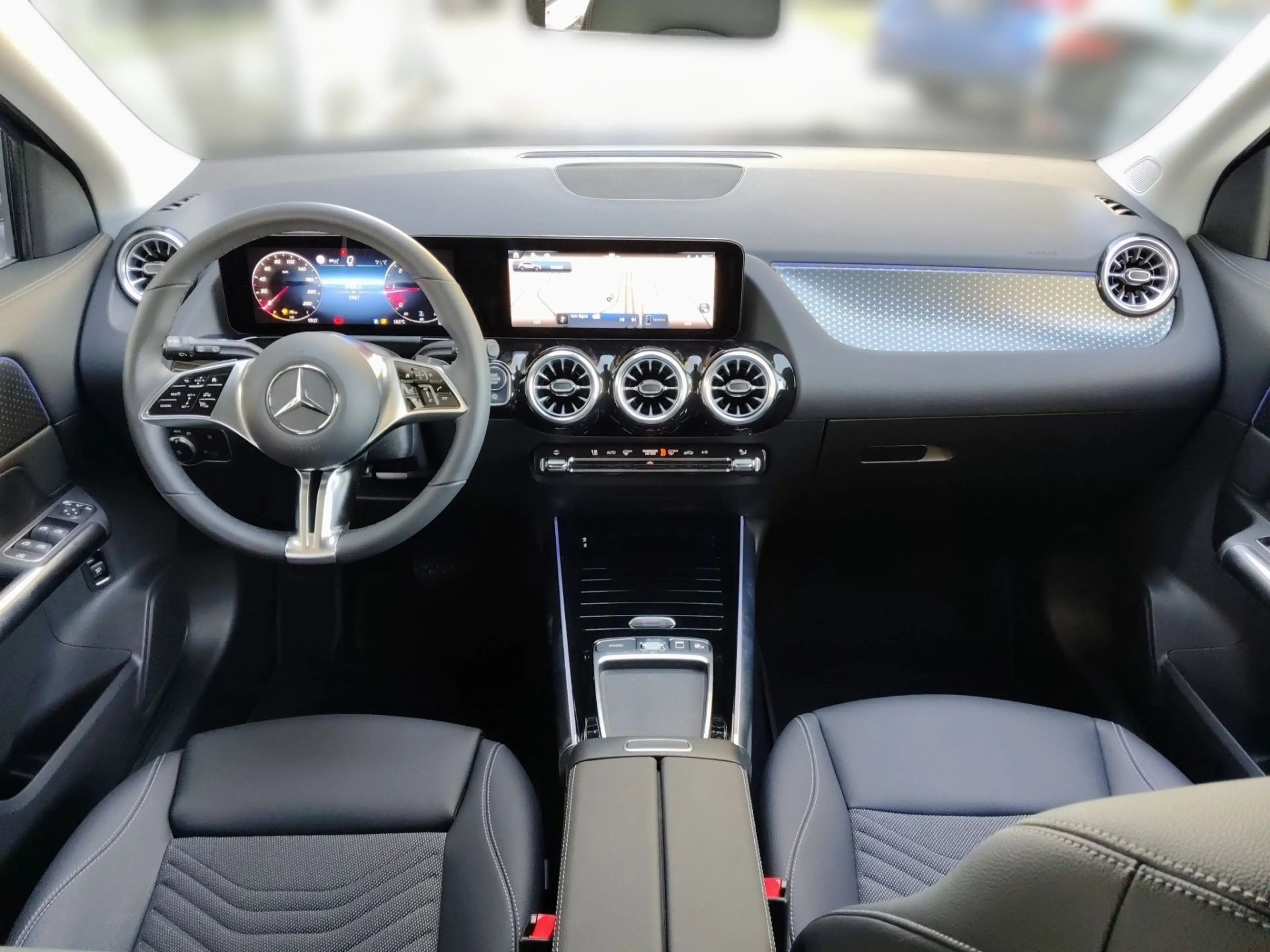Mercedes-Benz GLA 200 d AUT Kam. KeyLess KlimaA LED LM Navi — photo 13
