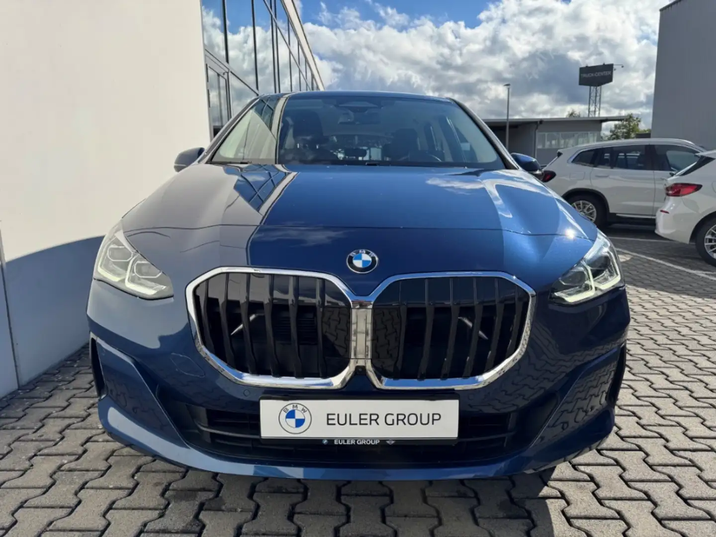 BMW 216 Active Tourer i Sommer17'' Komf AdLED ParkAss+ HUD Blau - 2