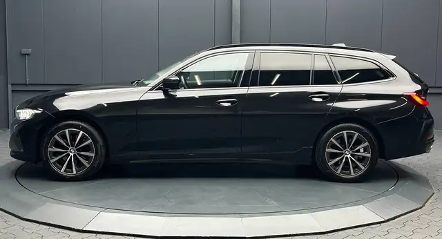 BMW 3 Series view 2