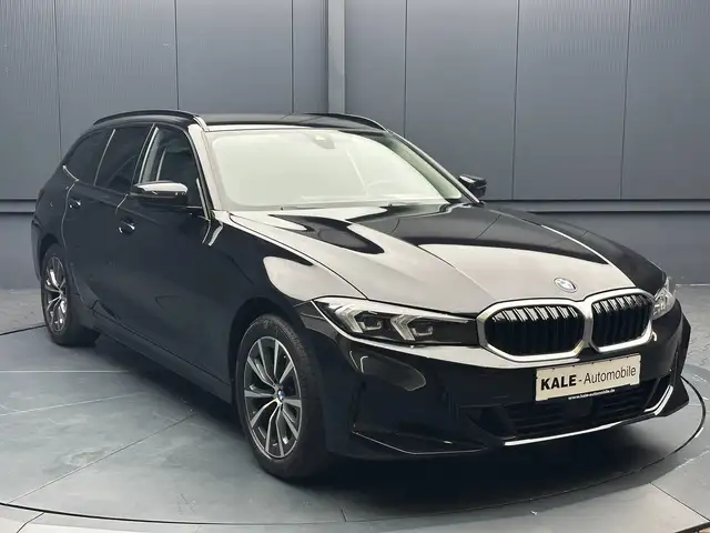 BMW 3 Series view 7