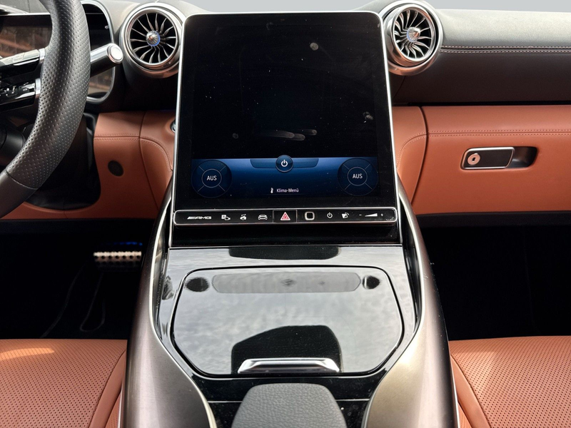 Mercedes-Benz SL 63 AMG 4MATIC+ — photo 14