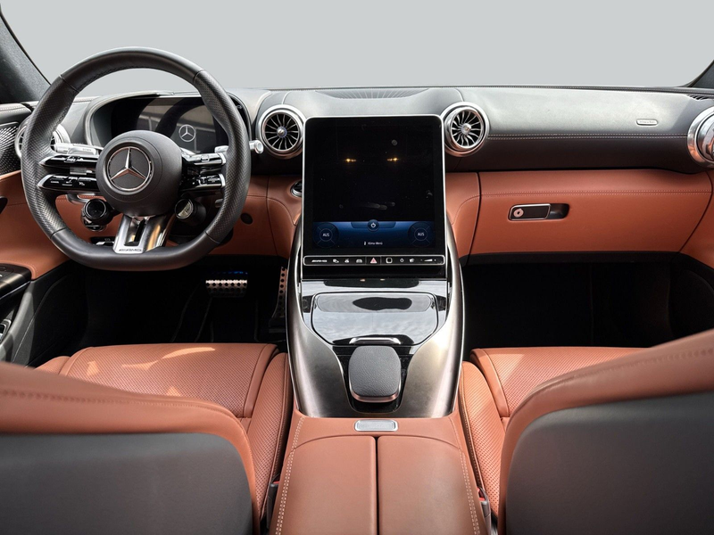 Mercedes-Benz SL 63 AMG 4MATIC+ — photo 13