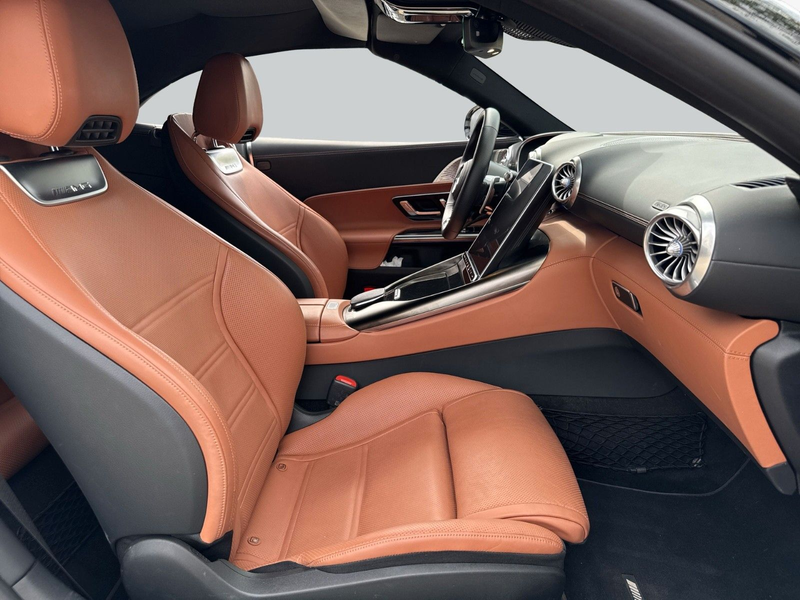 Mercedes-Benz SL 63 AMG 4MATIC+ — photo 12