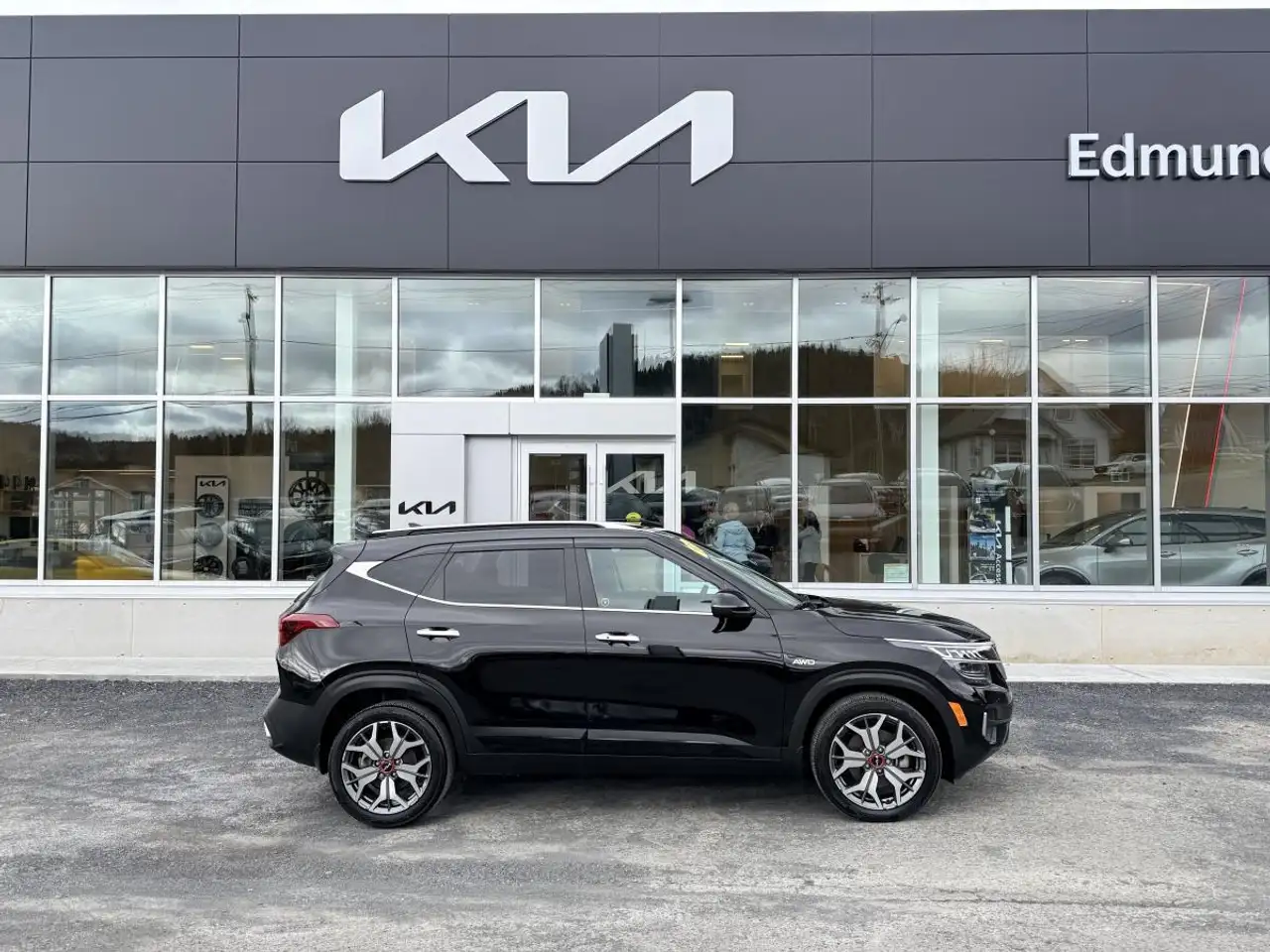 Kia Seltos снимка Kia Seltos