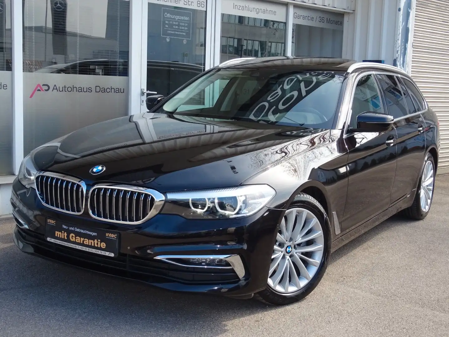 BMW 520 d xDrive Luxury Line INDIVIDUAL Pano Massage Brun - 2
