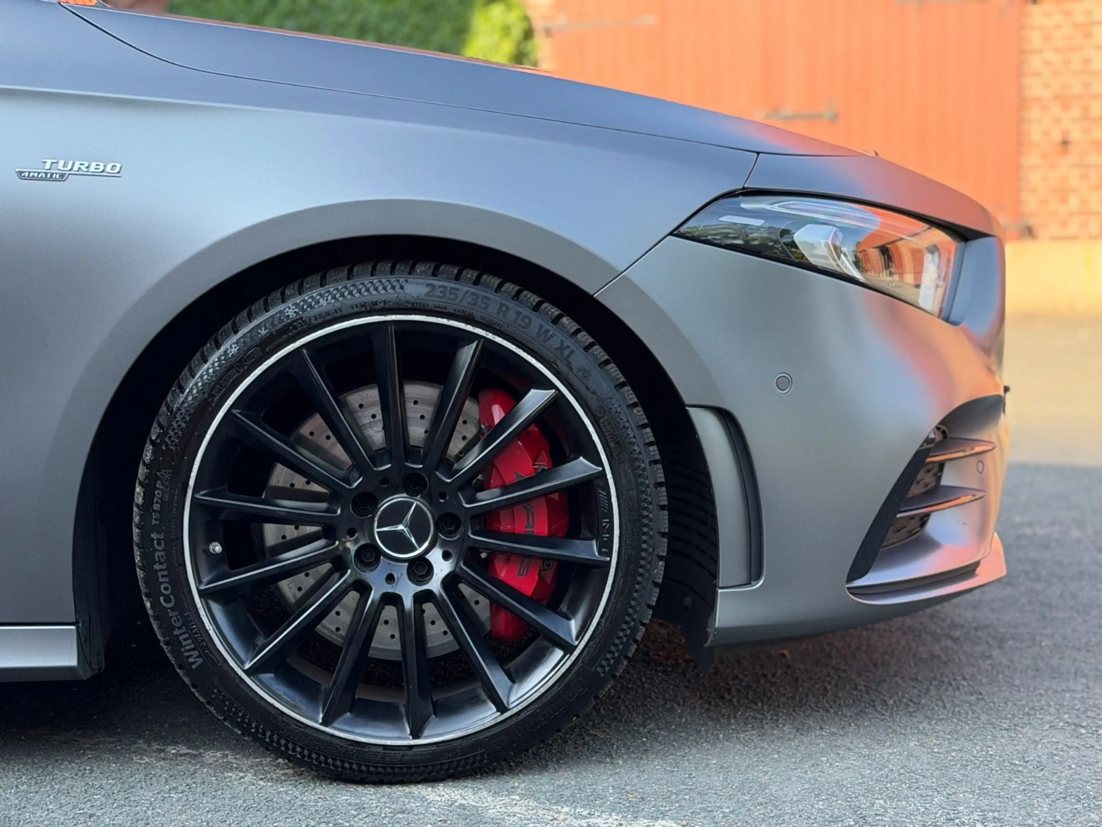 Mercedes-Benz A 35 AMG 4Matic *Deutsch* *Designo Magno* — photo 2